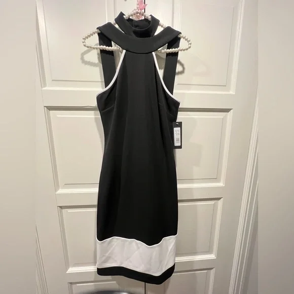 NWT bebe Halter Color Block Dress - Picture 2 of 9